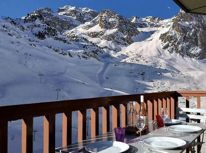 Superbe Vue Panoramique Pied Des Pistes * La Mongie